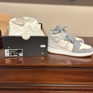 Air Jordan mid SE coconut milk new with box